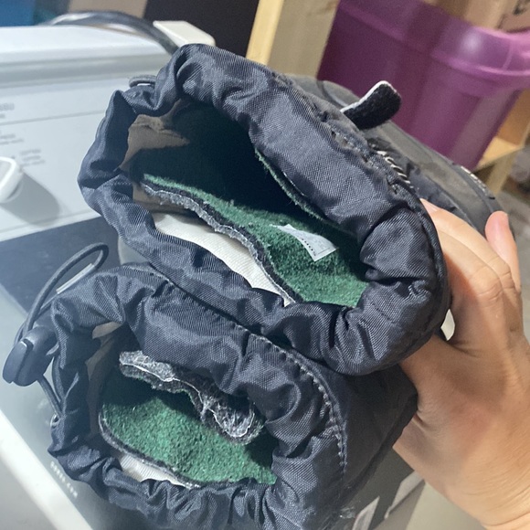 Sorel Children’s Flurry winter boots - Picture 5 of 6